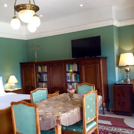 Hotel apartamentowy Palac Zdrojowy 3*